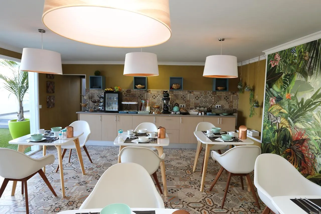 The Vintage Club Caters To Gay Men Hotel San Bartolome de Tirajana